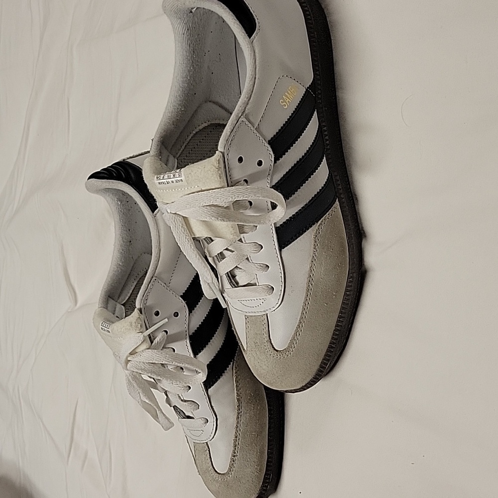 Adidas Classic White and Black Sambas - Picture 3 of 5